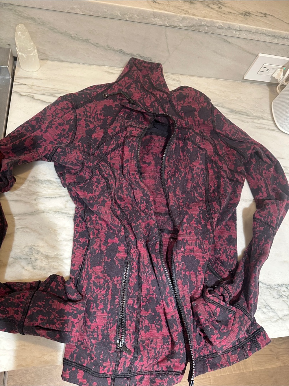 Lululemon Burgundy & Black Printed Zip-Up Jacket, Size 10